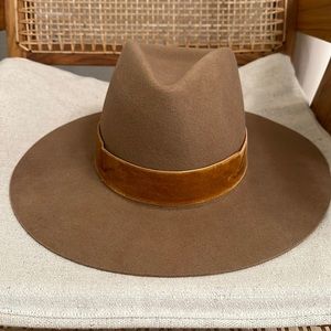 Lack of Color Hat Sz small